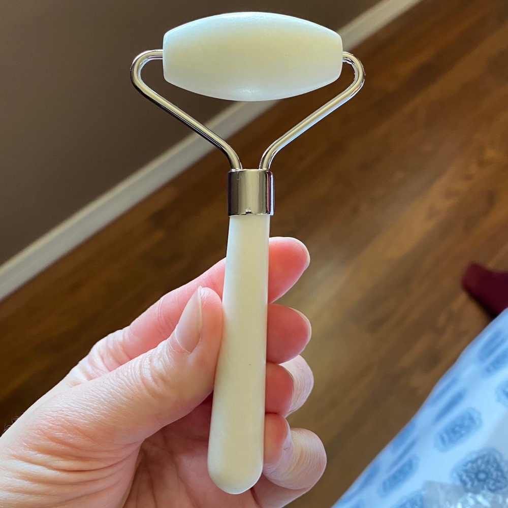 Retrouvé jade roller